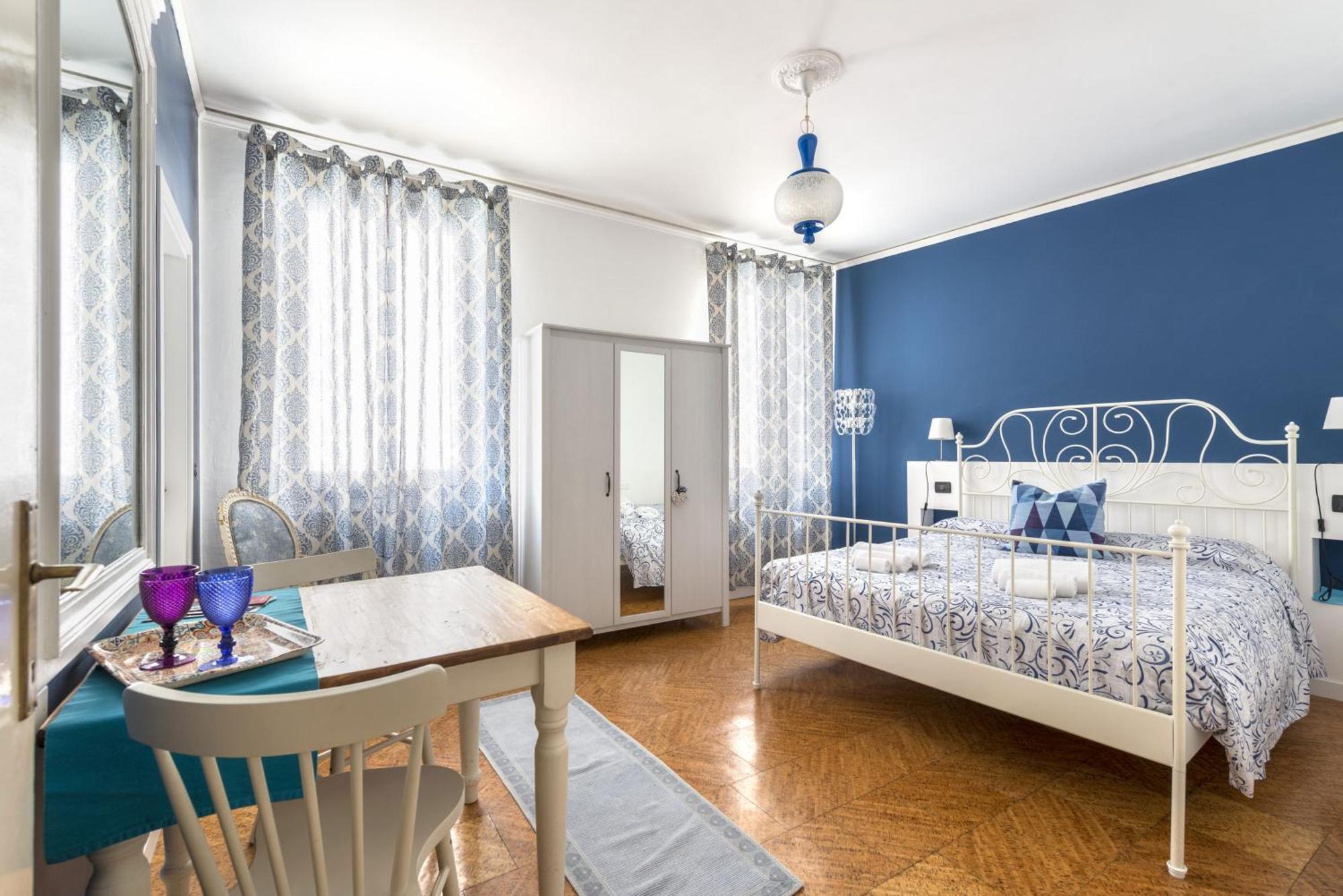 Tre Sestieri Terrace - Canal View 2024 Венеція Номер фото